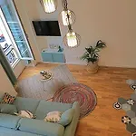Loft Chic, Palais Eugenie